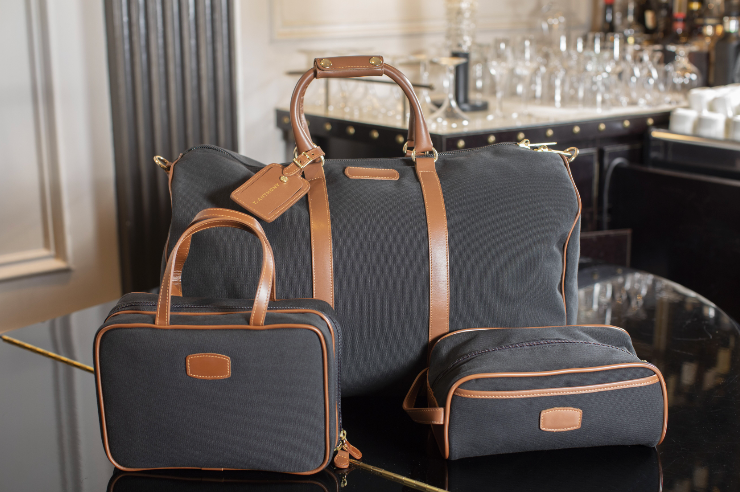 Weekender – T. Anthony Weekender – T. Anthony
