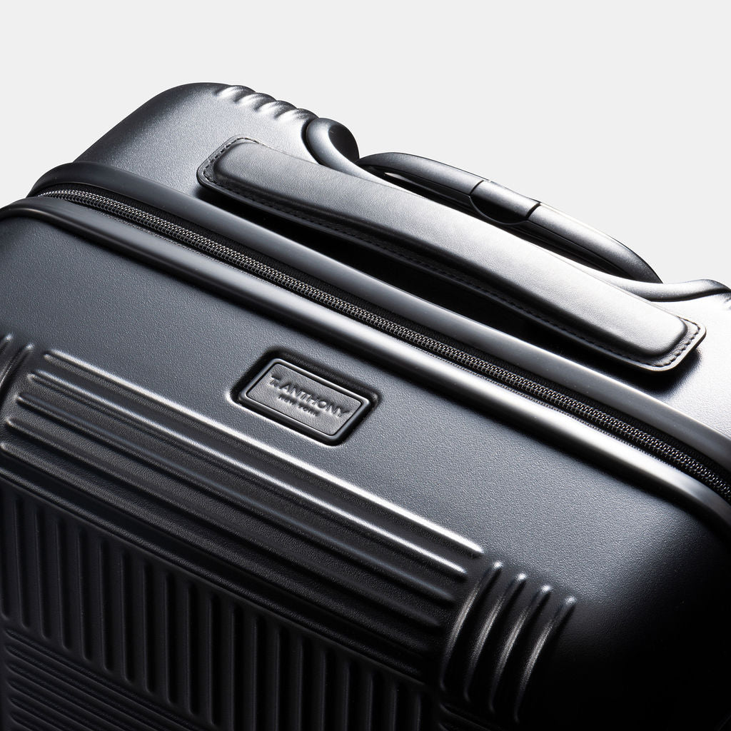 POLYCARBONATE CARRY ON SPINNER